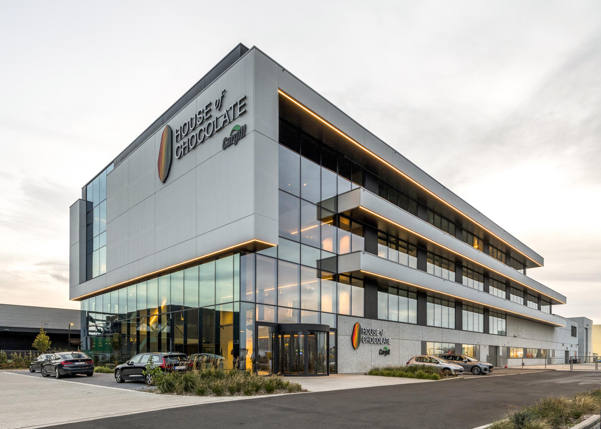 DeltaLight-HouseofChocolate-025 copie-cropped-v1