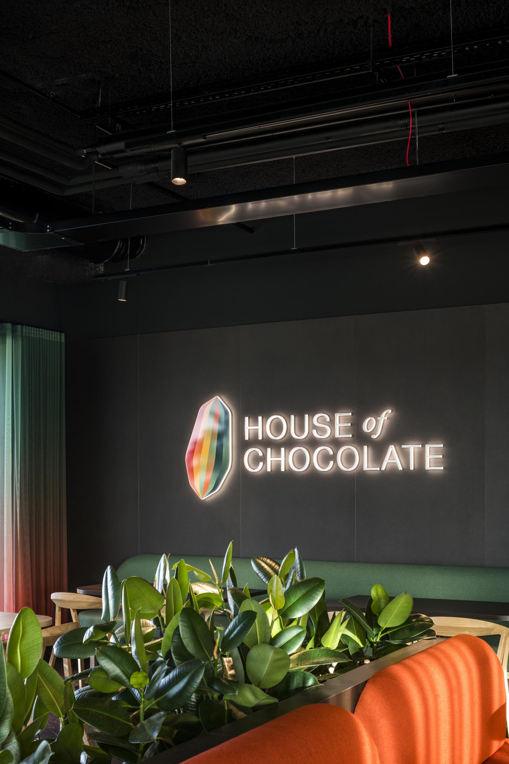 DeltaLight-HouseofChocolate-073